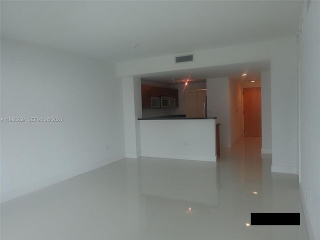 244 Biscayne Bl 1607, Miami, FL 33132
