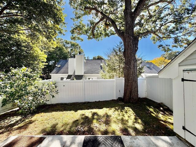 197 Lake St 15, Weymouth, MA 02189