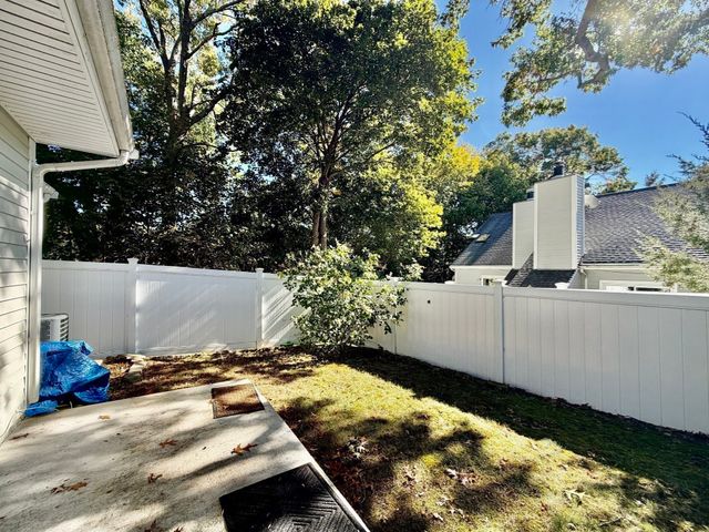 197 Lake St 15, Weymouth, MA 02189