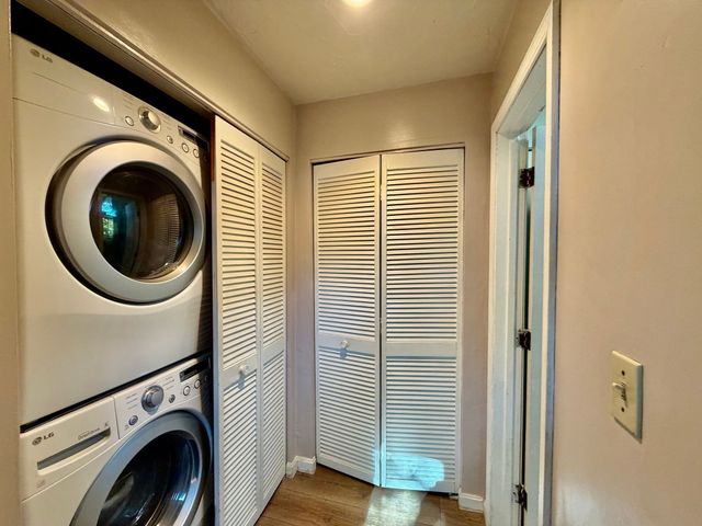 197 Lake St 15, Weymouth, MA 02189