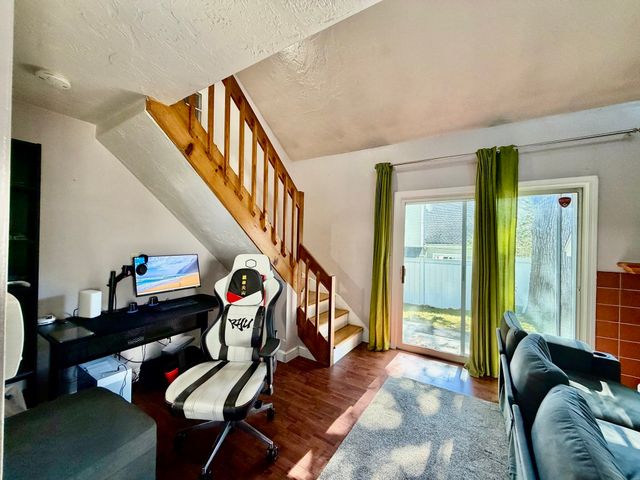 197 Lake St 15, Weymouth, MA 02189