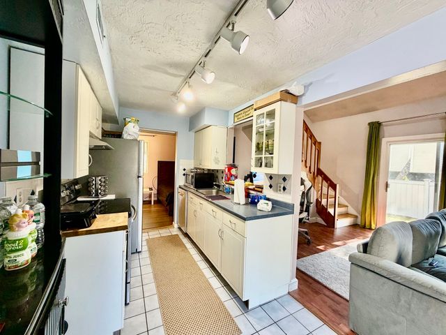 197 Lake St 15, Weymouth, MA 02189