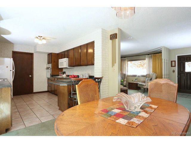 2114 Agate Ct, Loveland, CO 80538