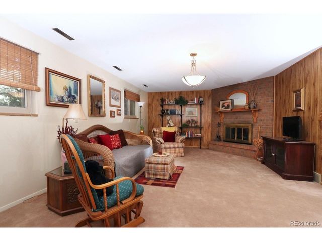 2114 Agate Ct, Loveland, CO 80538