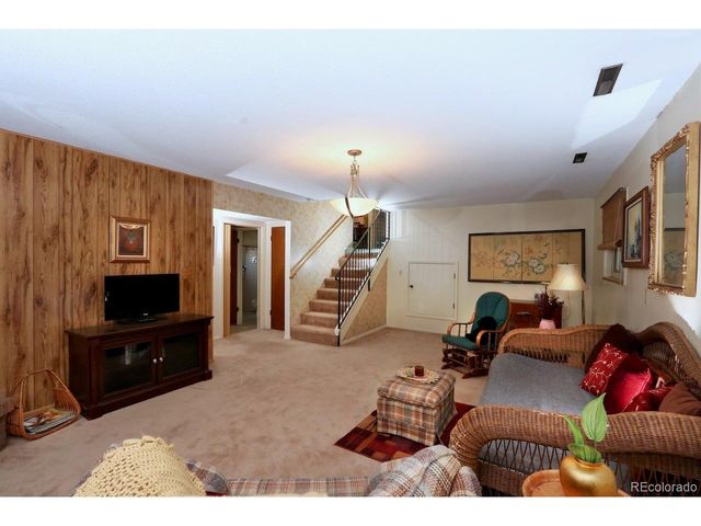 2114 Agate Ct, Loveland, CO 80538