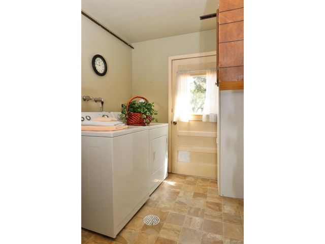 2114 Agate Ct, Loveland, CO 80538