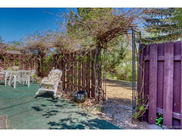 2114 Agate Ct, Loveland, CO 80538