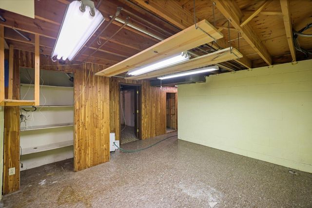 13009 Lakeview Drive, Burnsville, MN 55337