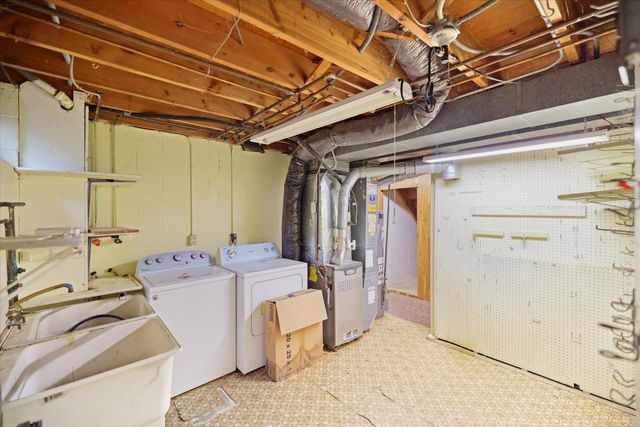 13009 Lakeview Drive, Burnsville, MN 55337