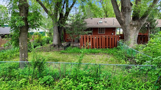 13009 Lakeview Drive, Burnsville, MN 55337