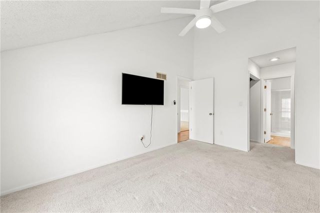 6010 N Bellefontaine Avenue, Gladstone, MO 64119