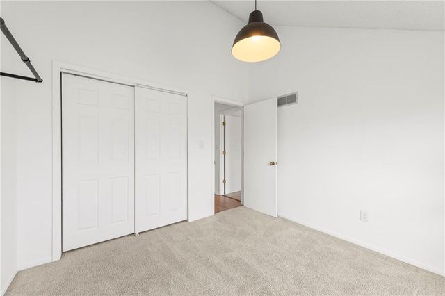 6010 N Bellefontaine Avenue, Gladstone, MO 64119