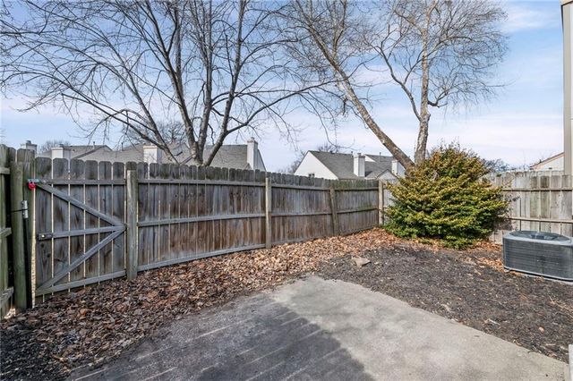 6010 N Bellefontaine Avenue, Gladstone, MO 64119