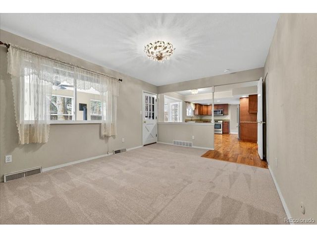 6161 S Niagara Way, Centennial, CO 80111