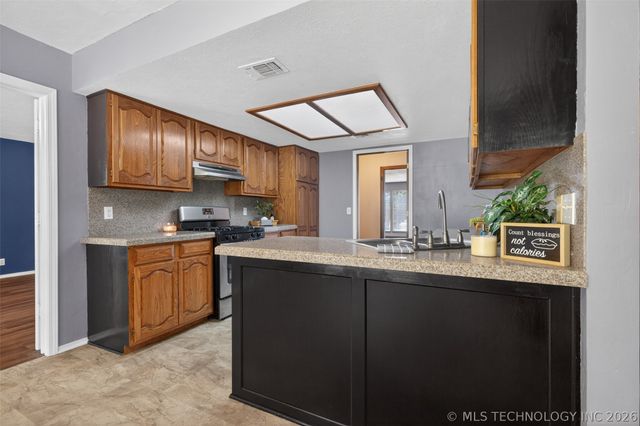 1259 N Peninsula Drive, Cleveland, OK 74020