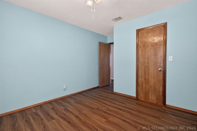 1259 N Peninsula Drive, Cleveland, OK 74020