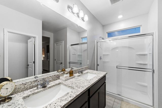 2487 E BOULDER Avenue, Apache Junction, AZ 85119