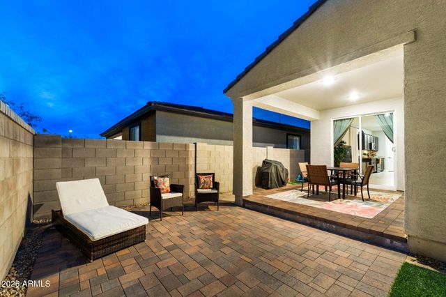 2487 E BOULDER Avenue, Apache Junction, AZ 85119