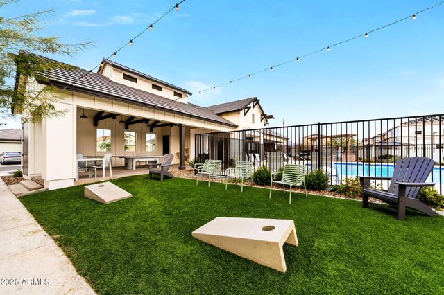 2487 E BOULDER Avenue, Apache Junction, AZ 85119