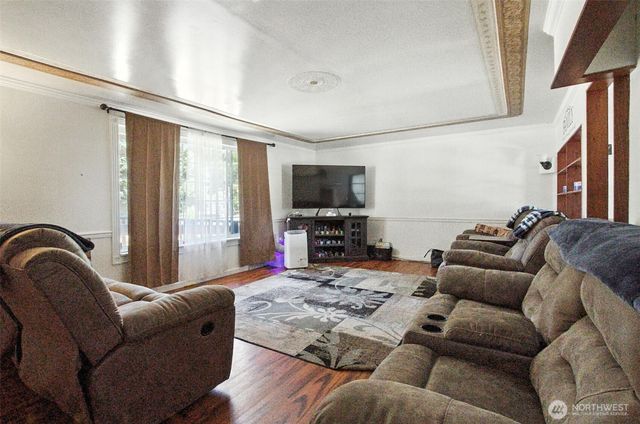 4016 206th Street Ct E, Spanaway, WA 98387