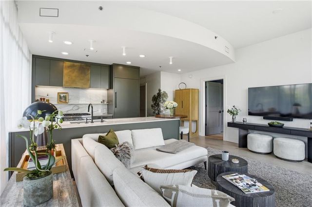 905 Juniper Street NE 516, Atlanta, GA 30309