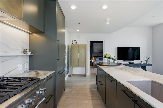905 Juniper Street NE 516, Atlanta, GA 30309
