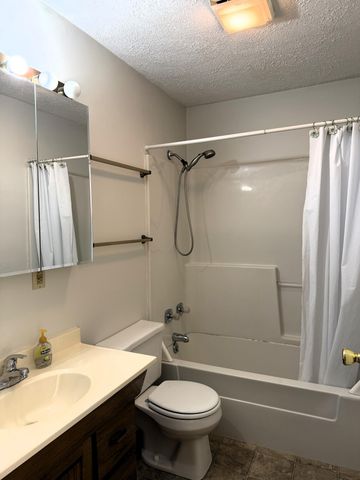 294 W Landing Terrace Drive, Winamac, IN 46996