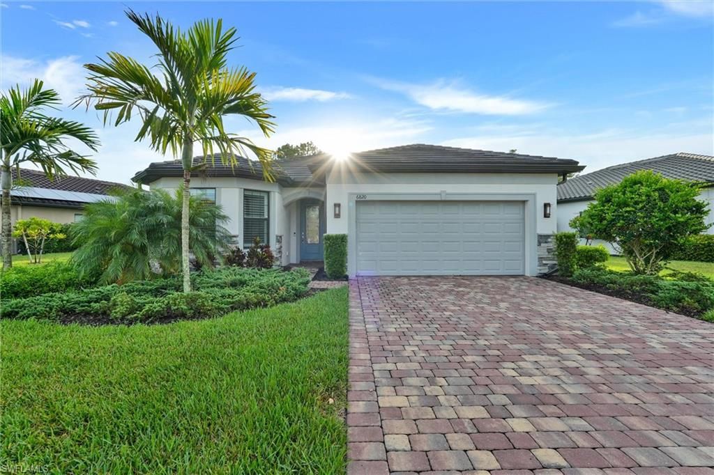 6820 Winding Cypress DR, NAPLES, FL 34114 — photo 3