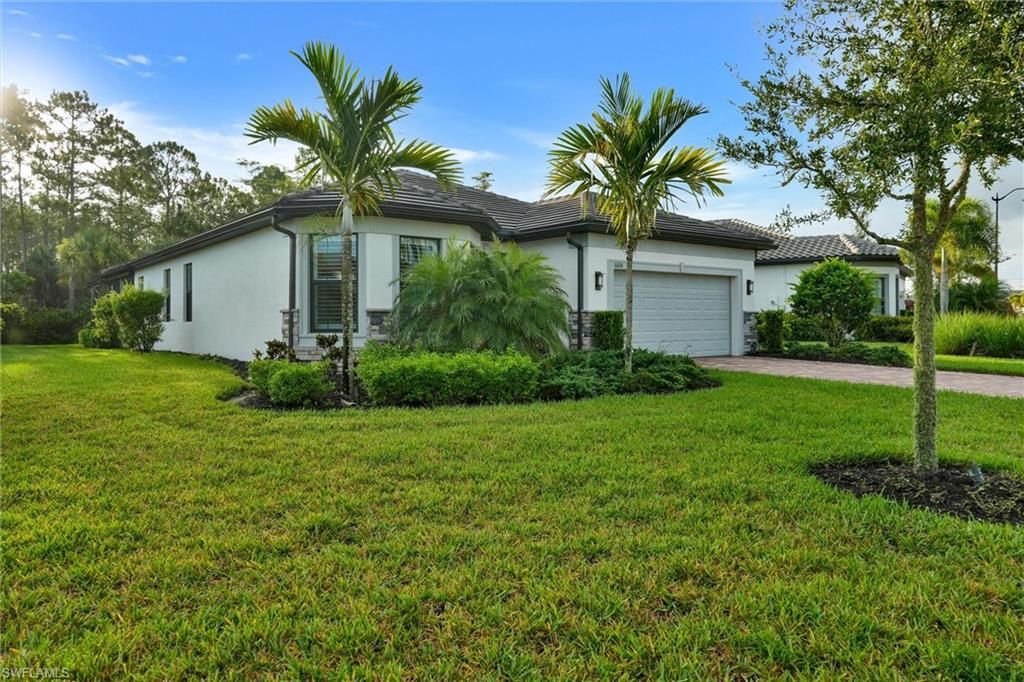 6820 Winding Cypress DR, NAPLES, FL 34114 — photo 5