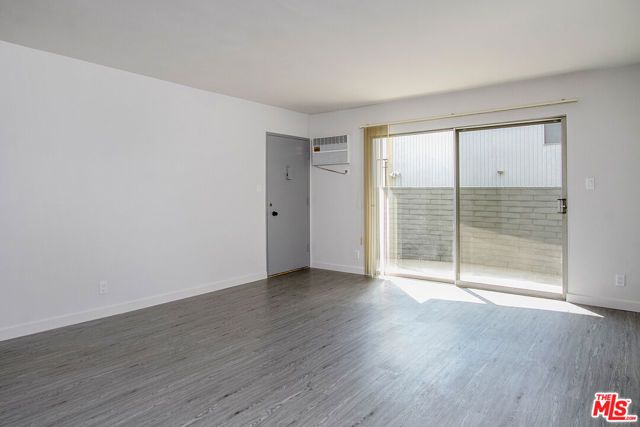 450 S LOS ROBLES Avenue 15, Pasadena, CA 91101