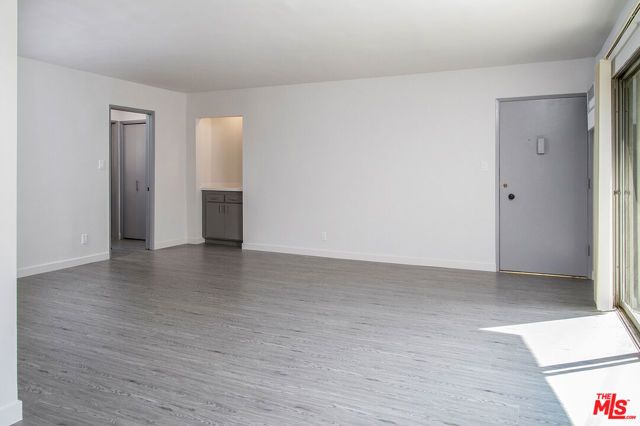 450 S LOS ROBLES Avenue 15, Pasadena, CA 91101