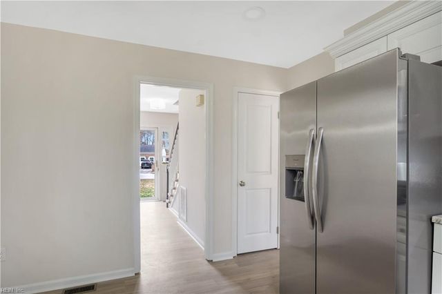 4 Wendell CIR, Poquoson, VA 23662