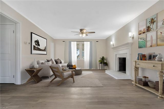 4 Wendell CIR, Poquoson, VA 23662