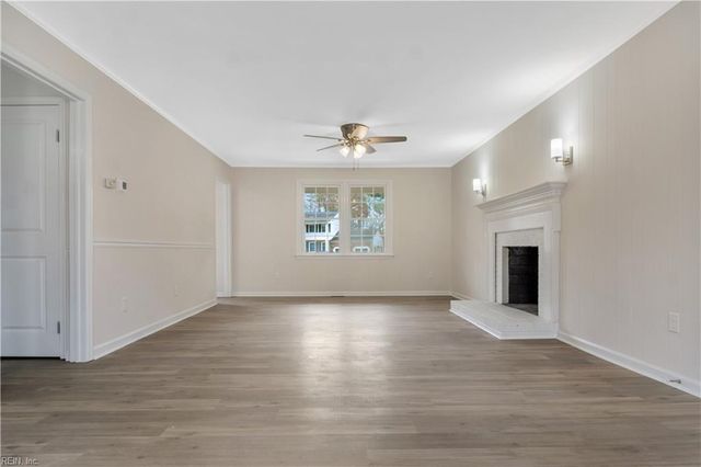 4 Wendell CIR, Poquoson, VA 23662