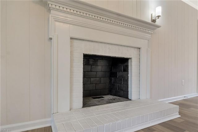 4 Wendell CIR, Poquoson, VA 23662