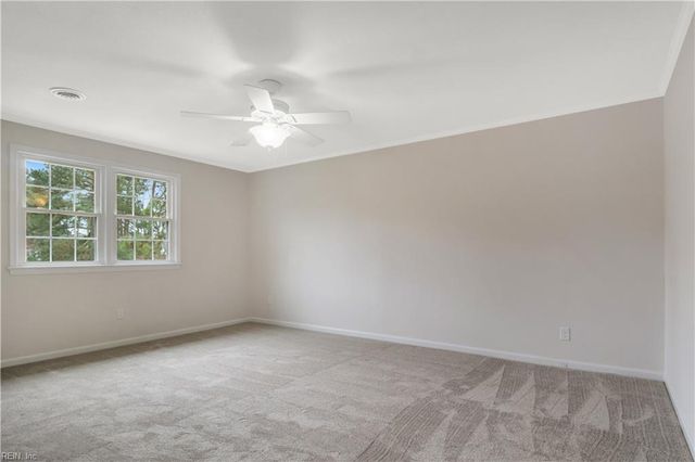 4 Wendell CIR, Poquoson, VA 23662