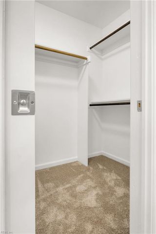 4 Wendell CIR, Poquoson, VA 23662