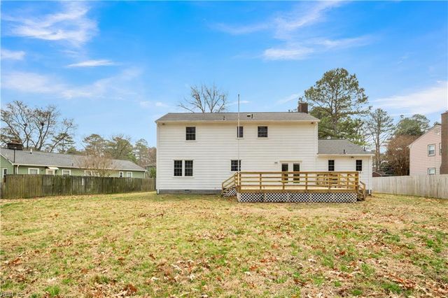 4 Wendell CIR, Poquoson, VA 23662