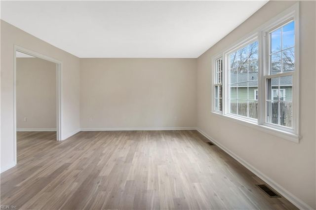 4 Wendell CIR, Poquoson, VA 23662