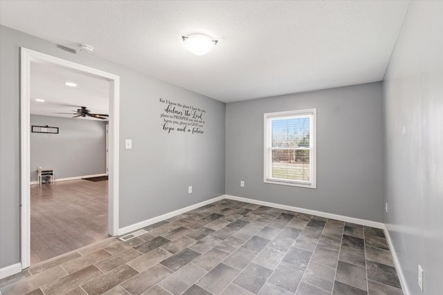 181 Falling Water Rd, Sparta, TN 38583