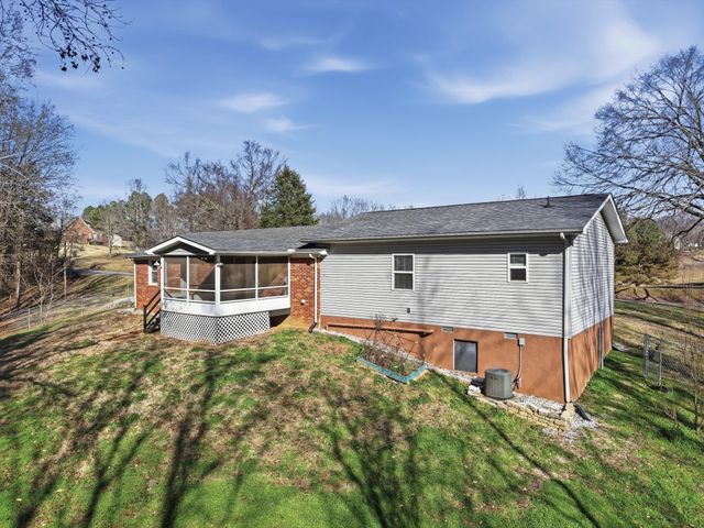 181 Falling Water Rd, Sparta, TN 38583