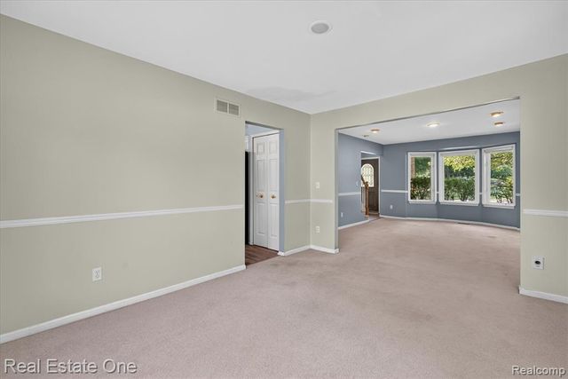 9610 Forest Ridge Drive, Clarkston, MI 48348