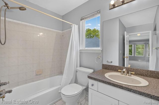 9610 Forest Ridge Drive, Clarkston, MI 48348