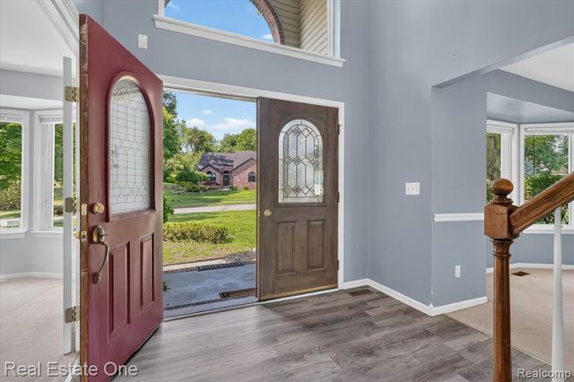 9610 Forest Ridge Drive, Clarkston, MI 48348