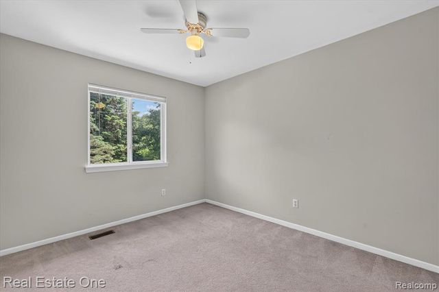 9610 Forest Ridge Drive, Clarkston, MI 48348