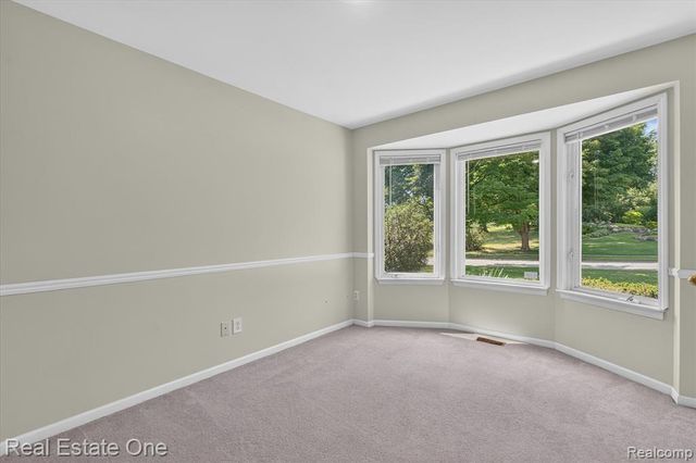 9610 Forest Ridge Drive, Clarkston, MI 48348