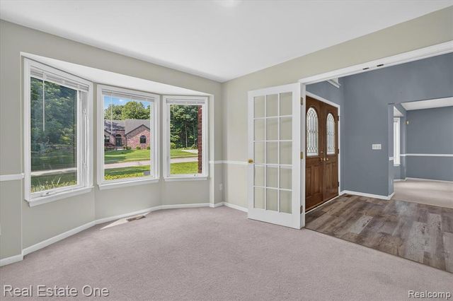 9610 Forest Ridge Drive, Clarkston, MI 48348