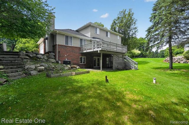 9610 Forest Ridge Drive, Clarkston, MI 48348