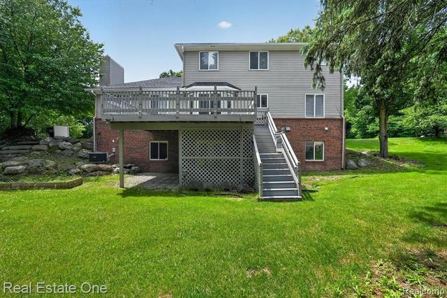 9610 Forest Ridge Drive, Clarkston, MI 48348