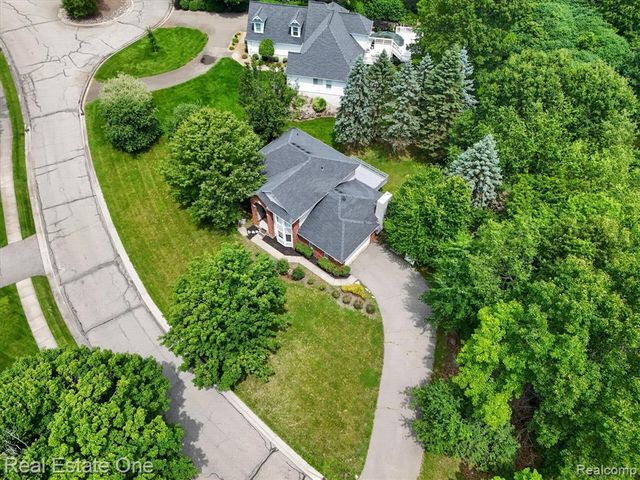 9610 Forest Ridge Drive, Clarkston, MI 48348